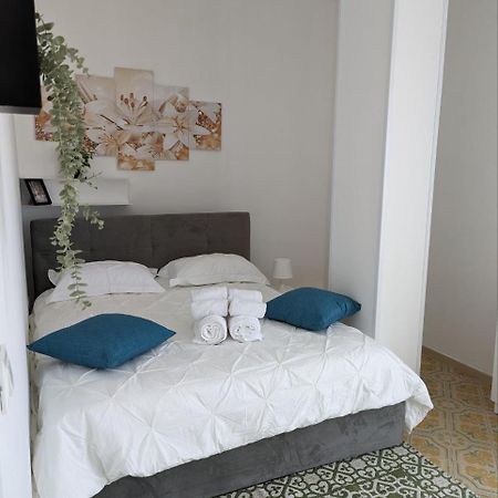 Piccolo Appartamento Con Grande Terrazzo Panoramico 马奥莱 外观 照片
